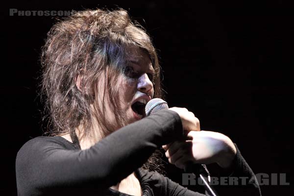 SOAP AND SKIN - 2009-05-06 - PARIS - Le Zebre - 